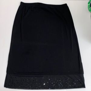 Merona black skirt with bead detail. Size Large